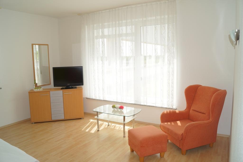 דארמשטאדט Hotel Reuterhof מראה חיצוני תמונה